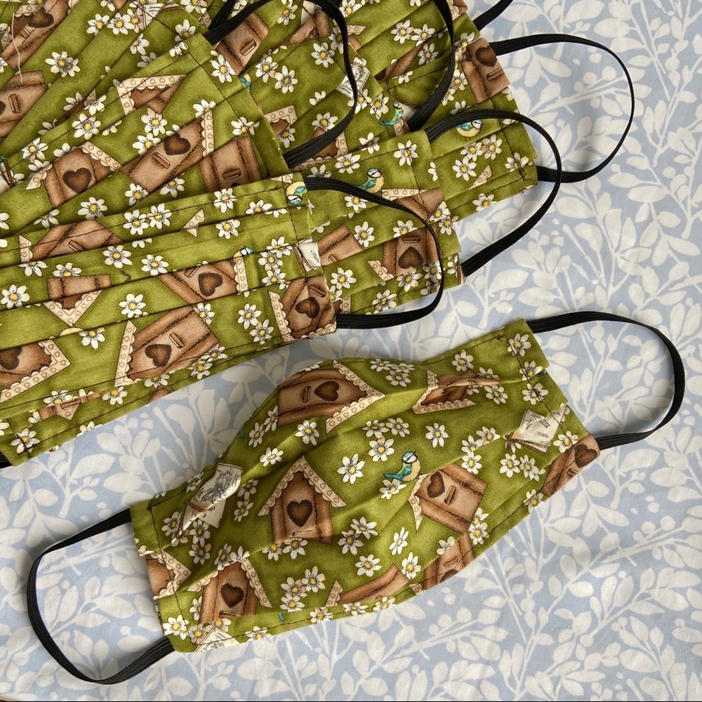Reusable garden print masks 😷🧚🏼‍♂️